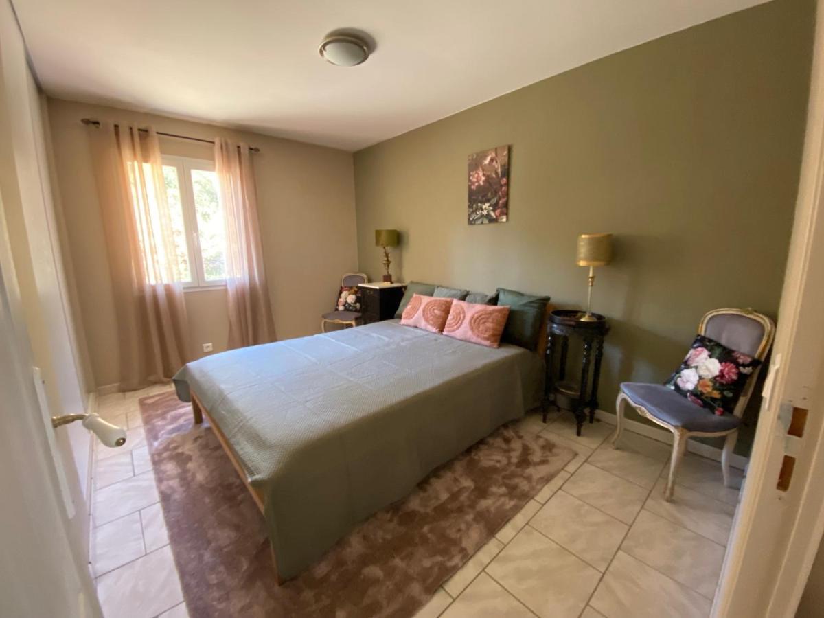 L'Eveil En Provence Bed and Breakfast Entrecasteaux Eksteriør billede