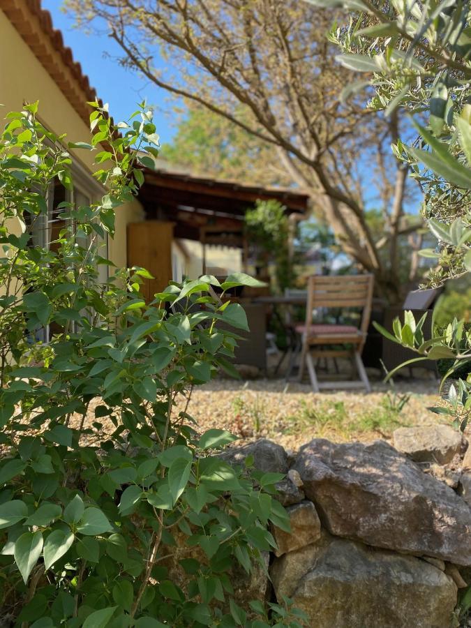 L'Eveil En Provence Bed and Breakfast Entrecasteaux Eksteriør billede